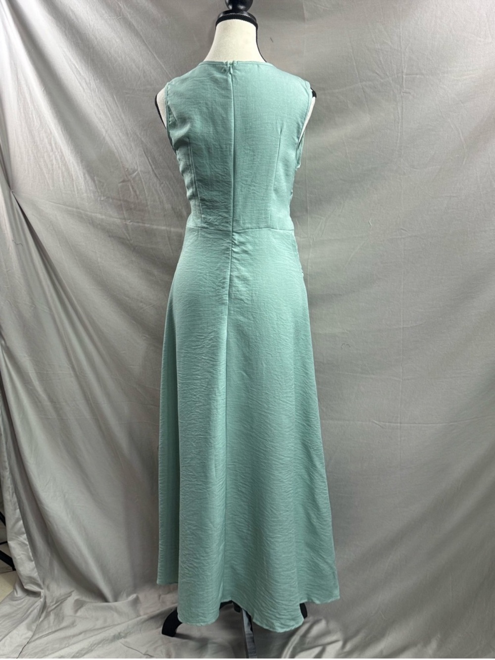 NWT Boho Sage Green Sleeveless Crinkle Maxi Dress with Criss-Cross Waist - Picture 7 of 7
